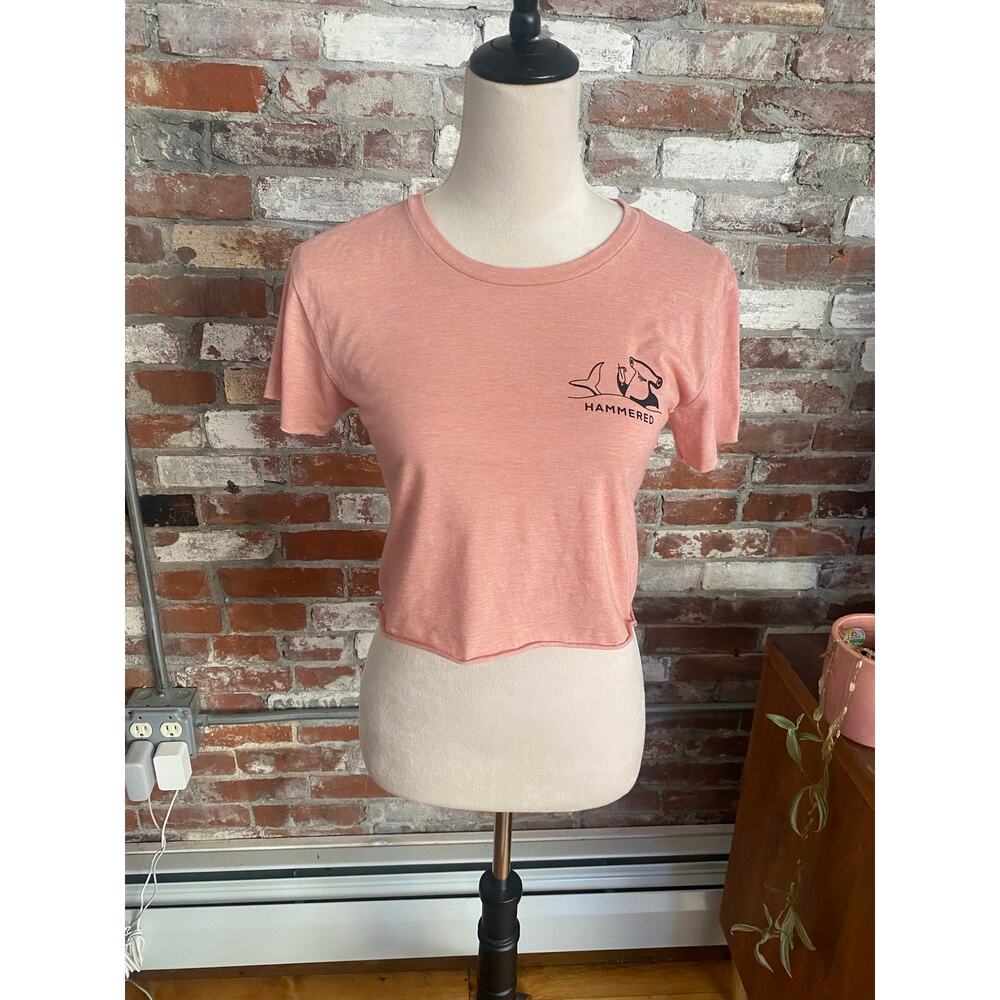 Beach Bum Threads Surf Club Crop Tee Small Pink Hammerhead Shark Graphic T-Shirt